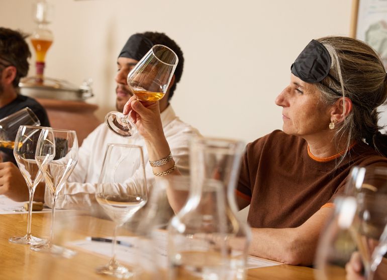 wine-tasting-valdobbiadene-moretvini-cieca